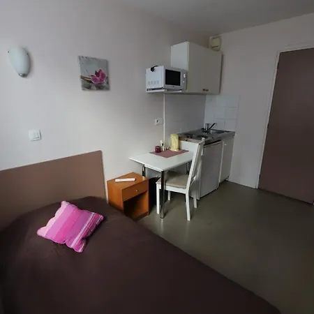 Otel Du Roussillon Paris