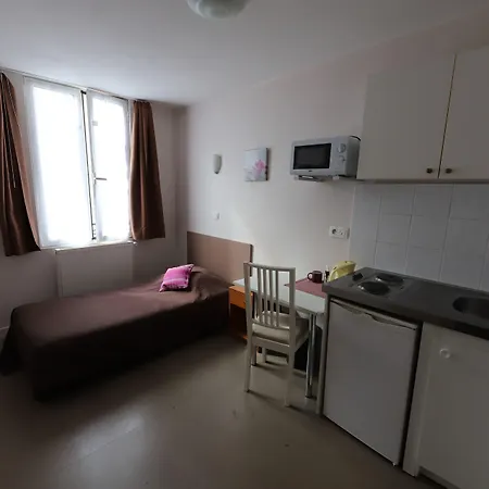 Du Roussillon Parigi