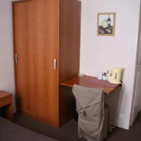 Du Roussillon * Paris