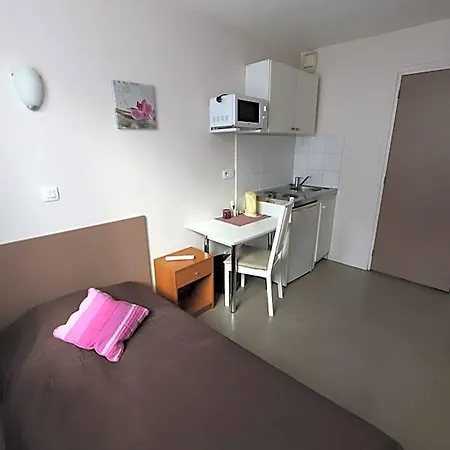Hotel Du Roussillon Paris
