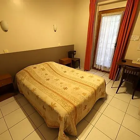 Du Roussillon Otel *