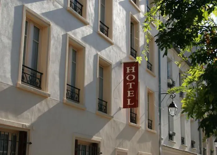 Hotel Du Roussillon Paris