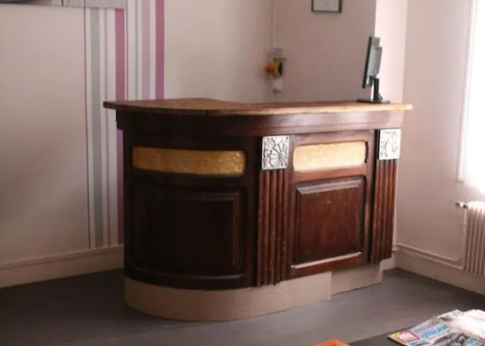 מלון Du Roussillon *