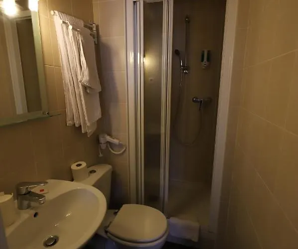 Du Roussillon Paříž